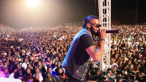 DJ Arafat : 5 ans déjà, une légende du coupé-décalé continue d'inspirer DJ Arafat : 5 ans déjà, une légende du coupé-décalé continue d'inspirer