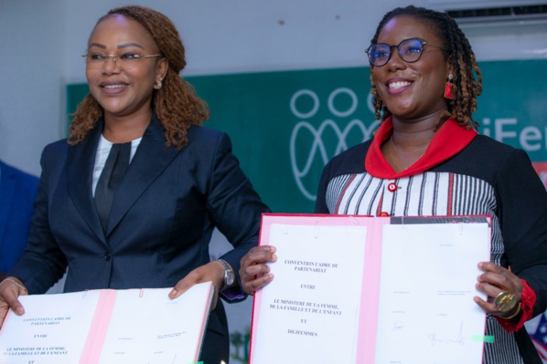 DigiFemmes, programme d'autonomisation numérique de la femme en Côte d'Ivoire © Crédit photo Sercom Gouvernement ivoirien DigiFemmes, programme d'autonomisation numérique de la femme en Côte d'Ivoire © Crédit photo Sercom Gouvernement ivoirien