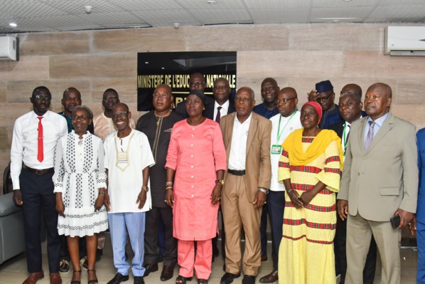 Les enseignants en Côte d'Ivoire rejettent en majorité l'appel à la grève des 15, 16 et 17 octobre © Crédit photo Sercom Gouvernement ivoirien Les enseignants en Côte d'Ivoire rejettent en majorité l'appel à la grève des 15, 16 et 17 octobre © Crédit photo Sercom Gouvernement ivoirien