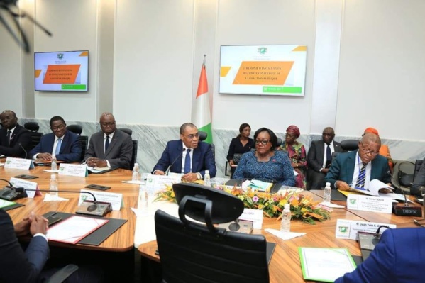 Primes fonctionnaires ivoiriens © Crédit photo Sercom Gouvernement ivoirien