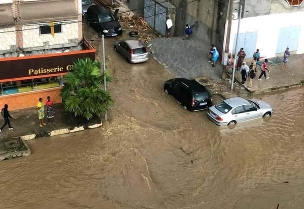 Inondations : Les quartiers d'Abidjan sous les eaux ce 4 novembre © Crédit photo DR Inondations : Les quartiers d'Abidjan sous les eaux ce 4 novembre © Crédit photo DR