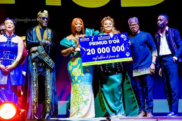 Roseline Layo décroche le PRIMUD 2024 © Crédit photo DR Roseline Layo décroche le PRIMUD 2024 © Crédit photo DR