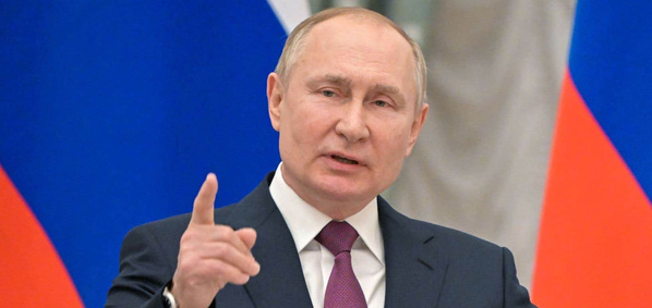 Russie : Vladimir Poutine met en garde contre l'expansion militaire de l'OTAN Russie : Vladimir Poutine met en garde contre l'expansion militaire de l'OTAN
