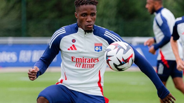 Wilfried Zaha en route vers la MLS après six mois à Lyon ? Wilfried Zaha en route vers la MLS après six mois à Lyon ?