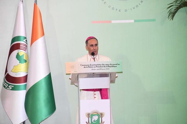 Le nonce apostolique appelle à des élections « libres, inclusives, transparentes » en Côte d'Ivoire pour la présidentielle de 2025 Le nonce apostolique appelle à des élections « libres, inclusives, transparentes » en Côte d'Ivoire pour la présidentielle de 2025