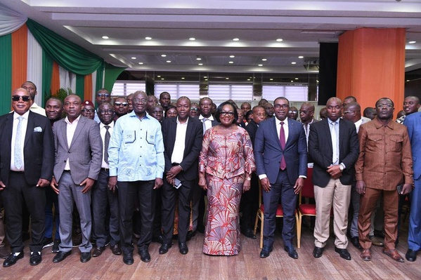 Anne Ouloto annonce la levée des sanctions engagées contre certains syndicalistes de la grève 2024 © Crédit photo DR Anne Ouloto annonce la levée des sanctions engagées contre certains syndicalistes de la grève 2024 © Crédit photo DR