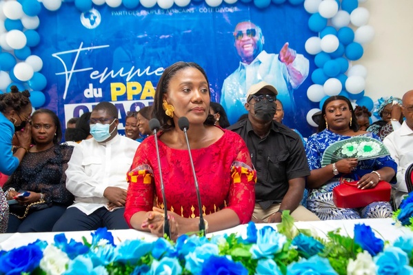 Les mouvements féminins du PPA-CI à Marcory ont reçu Nady Bamba © Crédit photo DR Les mouvements féminins du PPA-CI à Marcory ont reçu Nady Bamba © Crédit photo DR