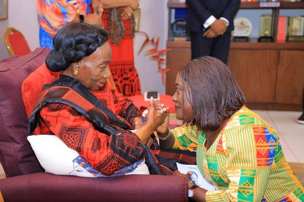 Décès de Grahon Véronique sœur de Henriette Dagri-Diabaté Décès de Grahon Véronique sœur de Henriette Dagri-Diabaté