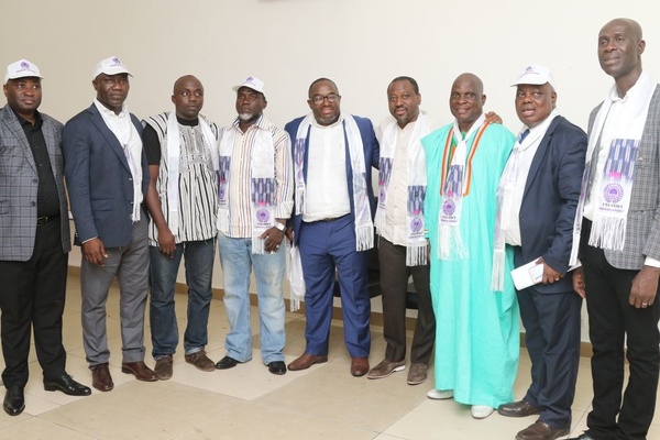 Les anciens de la FESCI en Europe © Crédit photo DR Les anciens de la FESCI en Europe © Crédit photo DR