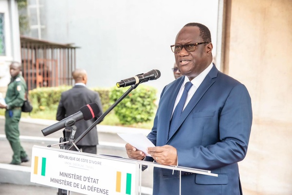 Coopération militaire France-Côte d'Ivoire : Téné Birahima sur RFI, "il n'y a pas de rupture" © Crédit photo DR Coopération militaire France-Côte d'Ivoire : Téné Birahima sur RFI, "il n'y a pas de rupture" © Crédit photo DR