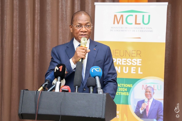 Le ministre Bruno Koné lance une enquête interne suite aux accusations de corruption dans l'affaire Bessikoi © Crédit photo DR Le ministre Bruno Koné lance une enquête interne suite aux accusations de corruption dans l'affaire Bessikoi © Crédit photo DR