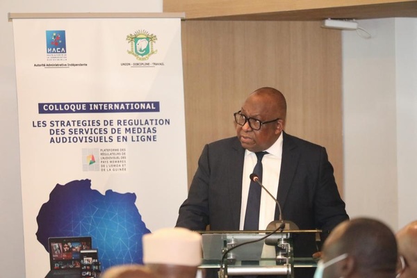 HACA Côte d'Ivoire : Alerte sur les contenus illicites sur les réseaux sociaux HACA Côte d'Ivoire : Alerte sur les contenus illicites sur les réseaux sociaux