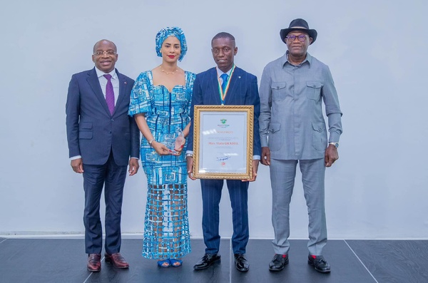 Max Gradel nommé nouvel ambassadeur du tourisme ivoirien © Crédit photo DR Max Gradel nommé nouvel ambassadeur du tourisme ivoirien © Crédit photo DR