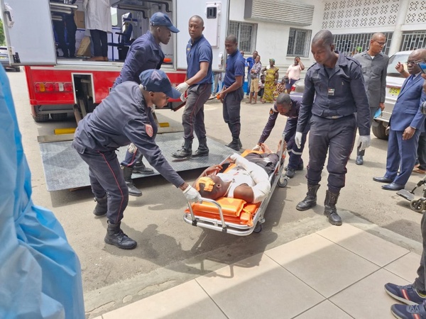Accident entre un gbaka et un car scolaire axe Bonoua-Bassam: le gouvernement sur le lieu du drame