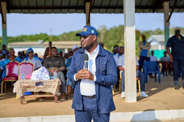 À Dabou, Stéphane Kipré réclame la réintégration de Laurent Gbagbo sur la liste électorale © Crédit photo DR À Dabou, Stéphane Kipré réclame la réintégration de Laurent Gbagbo sur la liste électorale © Crédit photo DR