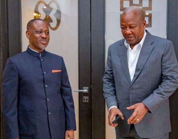 Guillaume Soro et Dramani Mahama se retrouvent au palais présidentiel d'Accra © Crédit photo DR