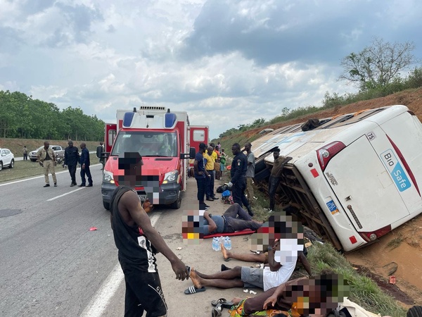 Accident d'un car UTB à hauteur de l'échangeur Moronou © Crédit photo DR