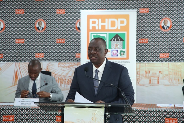 Adjoumani sur la radiation de Thiam : "il a trop menti au PDCI" © Crédit photo DR Adjoumani sur la radiation de Thiam : "il a trop menti au PDCI" © Crédit photo DR