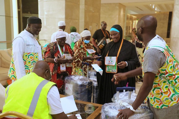 Hadj 2025 : le calendrier des premiers vols pèlerins ivoiriens pour La Mecque dévoilé © Crédit photo DR Hadj 2025 : le calendrier des premiers vols pèlerins ivoiriens pour La Mecque dévoilé © Crédit photo DR