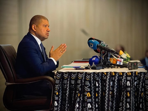 Quand Jean-Louis Billon et Valérie Yapo naviguent sur le Titanic © Crédit photo DR Quand Jean-Louis Billon et Valérie Yapo naviguent sur le Titanic © Crédit photo DR