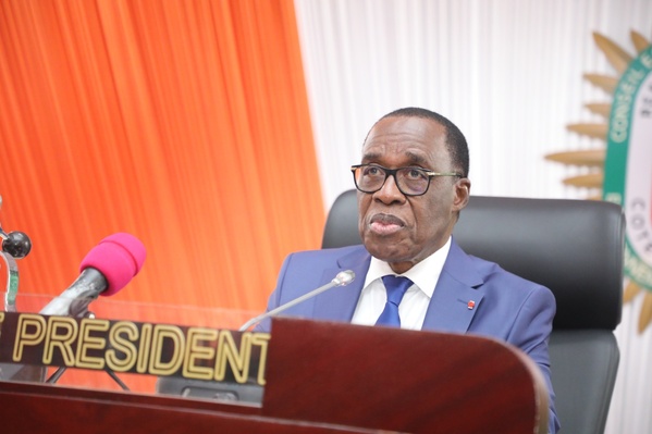 Le Conseil Économique, Social, (CESEC) adopte un avis sur le marché vivrier en Côte d'Ivoire © Crédit photo DR Le Conseil Économique, Social, (CESEC) adopte un avis sur le marché vivrier en Côte d'Ivoire © Crédit photo DR