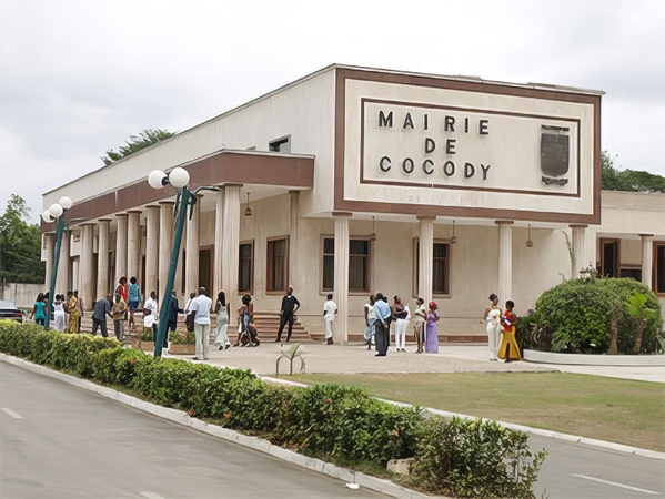 Prises en charge scolaires 2025-2026 Mairie de Cocody © Crédit photo DR