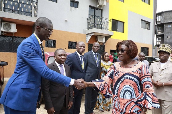 Rentrée scolaire 2025-2026 en Côte d'Ivoire : Mariatou Koné annonce l'ouverture de plus de 1000 collèges et lycées © Crédit photo DR Rentrée scolaire 2025-2026 en Côte d'Ivoire : Mariatou Koné annonce l'ouverture de plus de 1000 collèges et lycées © Crédit photo DR