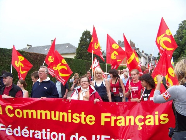 Présidentielle ivoirienne 2025 : le communiqué du Parti communiste français qui condamne la candidature de Ouattara