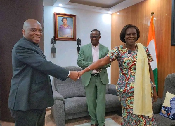 Rencontre Simone Gbagbo - Ahoua Don Mello ce vendredi © Crédit photo DR Rencontre Simone Gbagbo - Ahoua Don Mello ce vendredi © Crédit photo DR