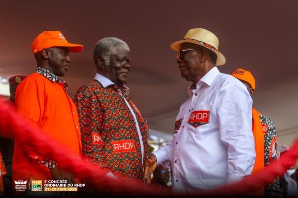 Campagne de Ouattara pour la présidentielle d'octobre 2025 © Crédit photo DR Campagne de Ouattara pour la présidentielle d'octobre 2025 © Crédit photo DR
