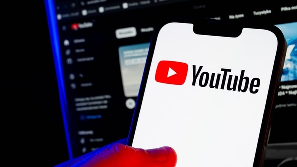 YouTube réintègre des créateurs bannis pour désinformation © Crédit photo DR
