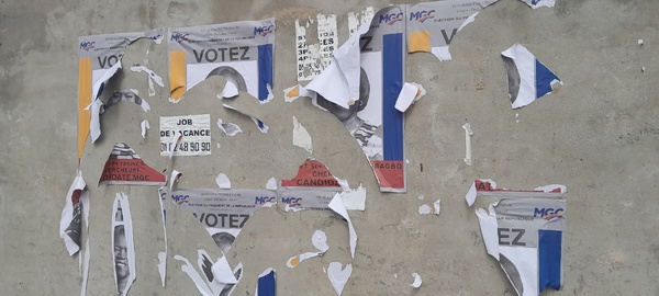 Des affiches de campagne de la présidentielle 2025 de Simone Gbagbo arrachées © Crédit photo DR Des affiches de campagne de la présidentielle 2025 de Simone Gbagbo arrachées © Crédit photo DR