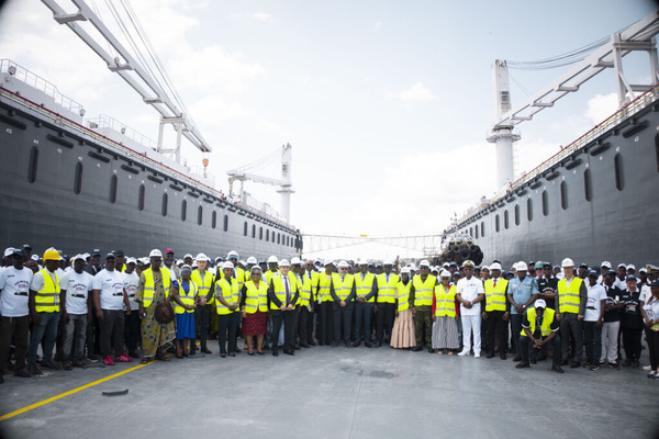 En Côte d'Ivoire, la CARENA présente son nouveau dock flottant de 12 000 tonnes au port d'Abidjan© Crédit photo DR
