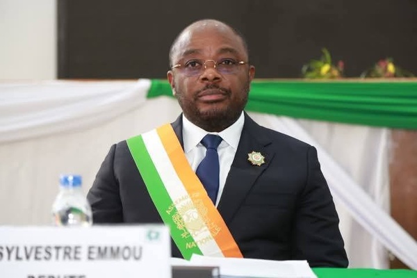 Législatives ivoiriennes 2025 : Emmou Sylvestre dénonce une falsification de PV © Crédit photo DR Législatives ivoiriennes 2025 : Emmou Sylvestre dénonce une falsification de PV © Crédit photo DR
