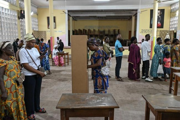 Les électeurs ivoiriens votent ce samedi 27 décembre pour les Législatives en Côte d'Ivoire 2025 © Crédit photo DR