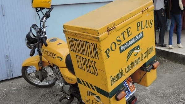 La Poste Côte d'Ivoire enrôle 5000 livreurs sur la plateforme POLI © Crédit photo DR La Poste Côte d'Ivoire enrôle 5000 livreurs sur la plateforme POLI © Crédit photo DR