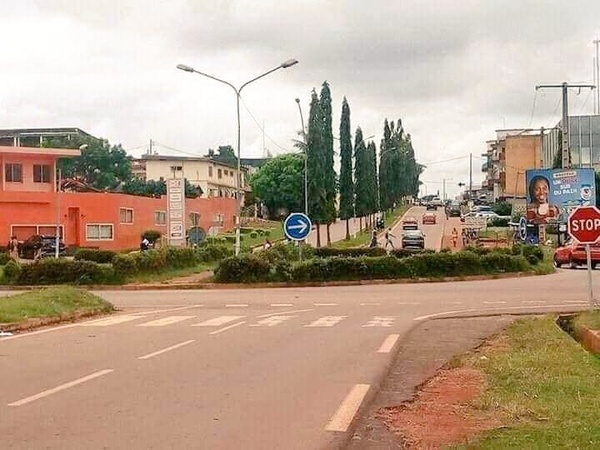 Bitumage des routes d'Abengourou, Ebilassokro et Zaranou par l'AGEROUTE © Crédit photo DR Bitumage des routes d'Abengourou, Ebilassokro et Zaranou par l'AGEROUTE © Crédit photo DR