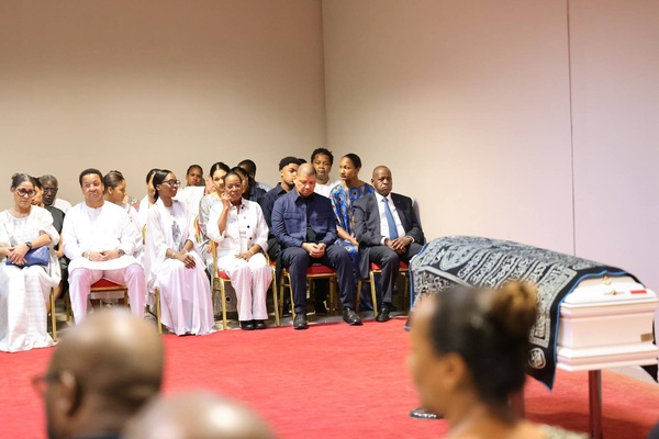 Obsèques Kada Billon: la dépouille à Abidjan, Ally Coulibaly présent © Crédit photo DR Obsèques Kada Billon: la dépouille à Abidjan, Ally Coulibaly présent © Crédit photo DR