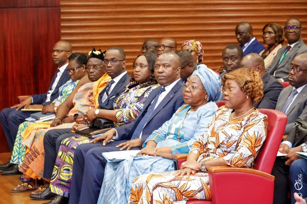 Dettes C2D Côte d'Ivoire, 1741 milliards remboursés © Crédit photo Gouvernement - Yessouan.ci Dettes C2D Côte d'Ivoire, 1741 milliards remboursés © Crédit photo Gouvernement - Yessouan.ci