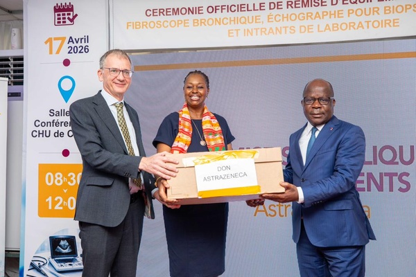 AstraZeneca Côte d'Ivoire, don au CHU de Cocody © Crédit photo Gouvernement ivoirien - Yessouan.ci AstraZeneca Côte d'Ivoire, don au CHU de Cocody © Crédit photo Gouvernement ivoirien - Yessouan.ci