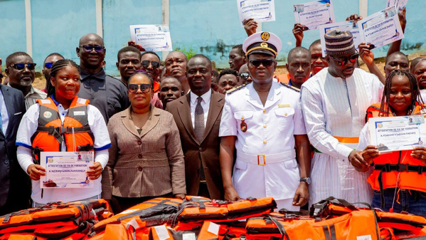 Transport lagunaire : 50 pilotes de pinasses certifiés à Abidjan © Crédit photo DR - Yessouan.ci