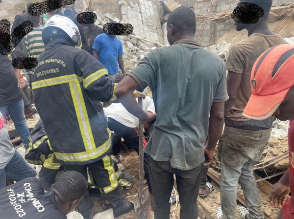 Effondrement immeuble à Odienné, un mort © Crédit photo DR - Yessouan.ci Effondrement immeuble à Odienné, un mort © Crédit photo DR - Yessouan.ci