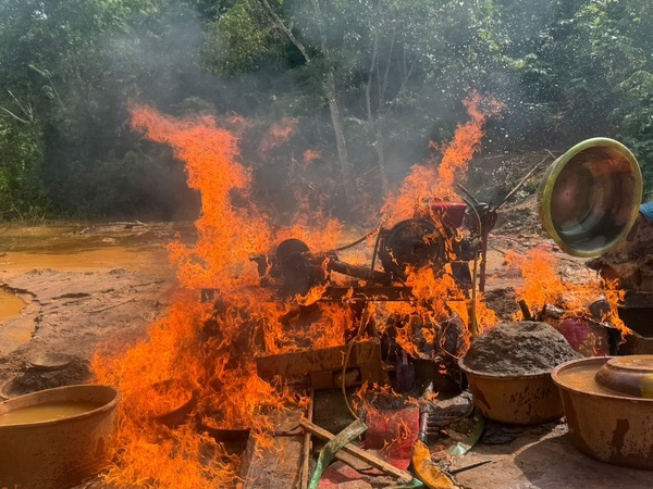 Lutte anti-orpaillage en Côte d'Ivoire © Crédit photo Gendarmerie Nationale - Yessouan.ci Lutte anti-orpaillage en Côte d'Ivoire © Crédit photo Gendarmerie Nationale - Yessouan.ci