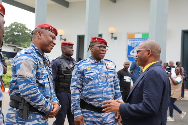 Retraite complémentaire, Adama Kamara face aux gendarmes d'Agban © Crédit photo Gendarmerie de Côte d'Ivoire - Yessouan.ci