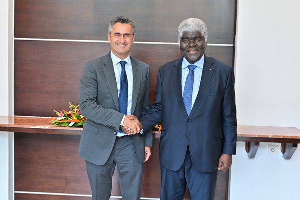 Beugré Mambé reçoit le patron Afrique de Visa le 7 mai 2026 à Abidjan © Crédit photo Primature Côte d'Ivoire