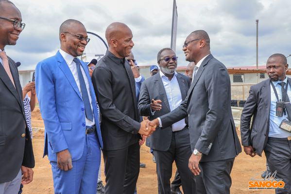 Logements sociaux d'Ahoué : le ministre Moussa Sanogo visite les chantiers d'Abidjan © Crédit photo DR