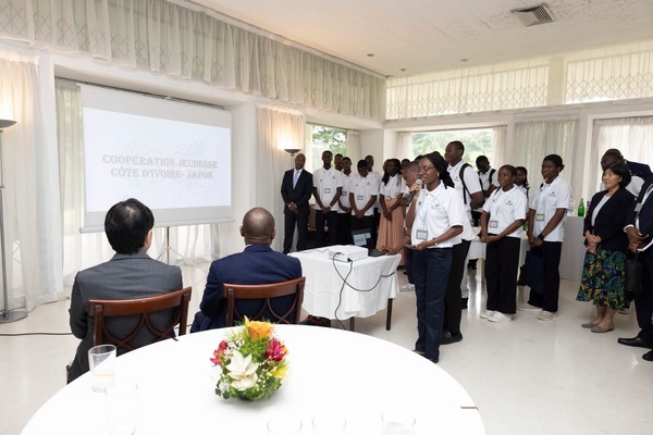 25 lycéens ivoiriens de retour du Japon en 2026 © Crédit photo DR