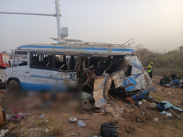 Accident de car à Touba : 14 morts à Bafingdala © Crédit photo DR Accident de car à Touba : 14 morts à Bafingdala © Crédit photo DR