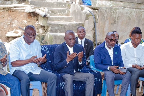 Livreur assassiné en Côte d'Ivoire : Amadou Koné chez la famille © Crédit photo DR