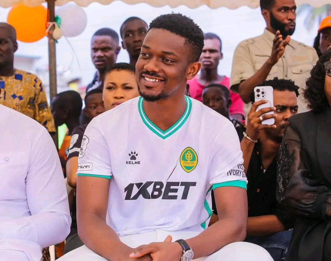 Jonathan Morrison sort de sa réserve et répondre à André Silver Konan : "Je n'ai jamais prétendu être milliardaire" Jonathan Morrison sort de sa réserve et répondre à André Silver Konan : "Je n'ai jamais prétendu être milliardaire"